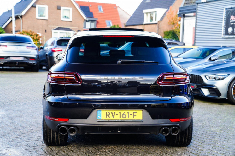 Porsche Macan 2.0 | Suede stuurwiel | Pano | Stuurwiel verwarming | Bose | Luchtvering | Dealer onderhouden |