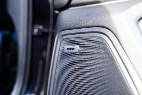 Porsche Macan 2.0 | Suede stuurwiel | Pano | Stuurwiel verwarming | Bose | Luchtvering | Dealer onderhouden |