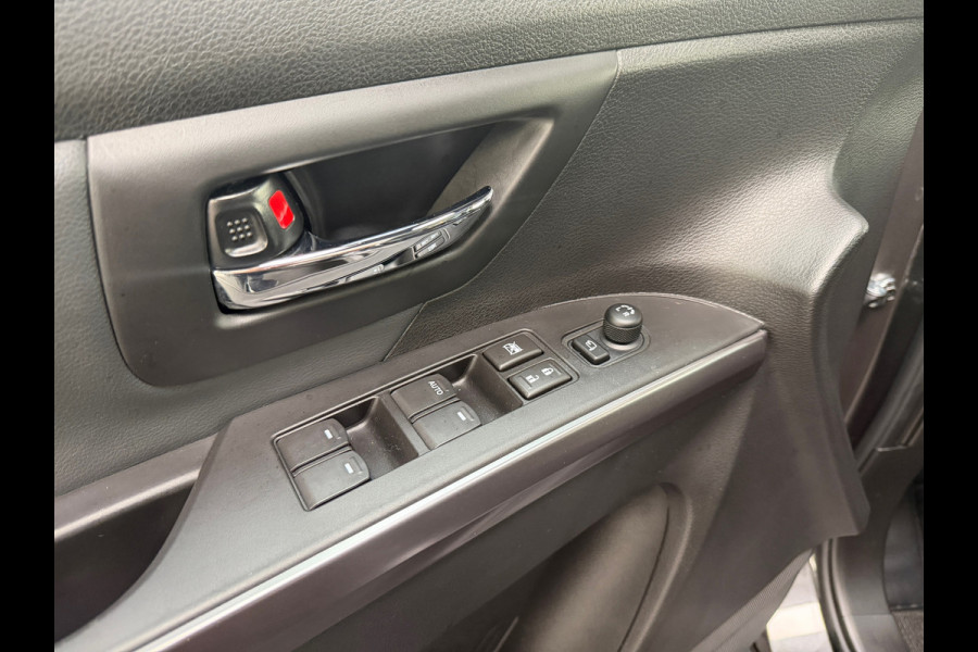 Suzuki S-Cross 1.4 Boosterjet Style Smart Hybrid | Pano | 360 Camera | 1/2 Leder | Stoelverwarming | NL Auto | NAP Suzuki S-Cross 1.4 Boosterjet Style Smart Hybrid | Pano | 360 Camera | 1/2 Leder | Stoelverwarming | NL Auto | NAP