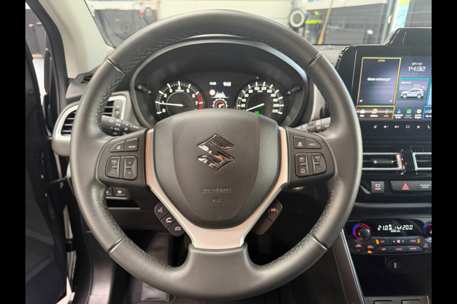 Suzuki S-Cross 1.4 Boosterjet Style Smart Hybrid | Pano | 360 Camera | 1/2 Leder | Stoelverwarming | NL Auto | NAP Suzuki S-Cross 1.4 Boosterjet Style Smart Hybrid | Pano | 360 Camera | 1/2 Leder | Stoelverwarming | NL Auto | NAP