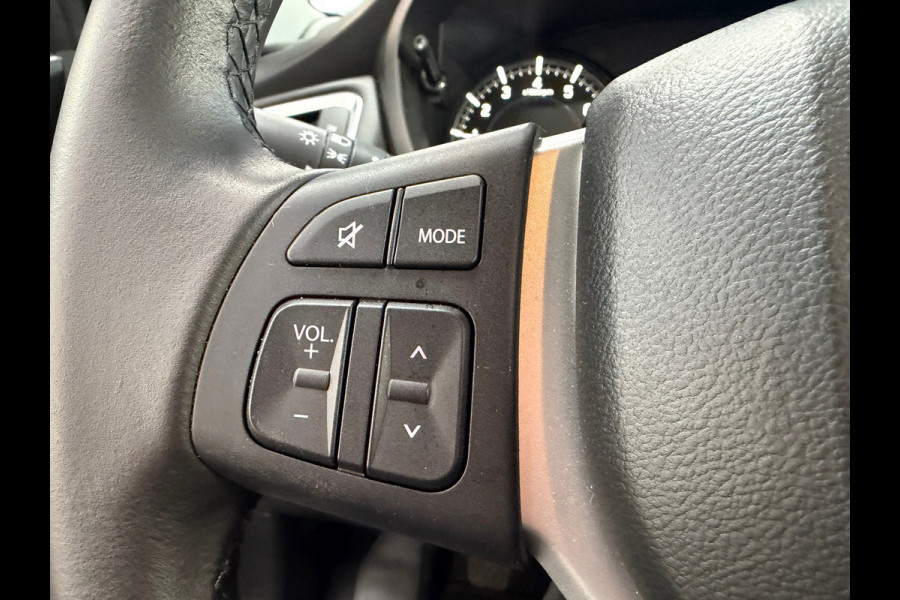 Suzuki S-Cross 1.4 Boosterjet Style Smart Hybrid | Pano | 360 Camera | 1/2 Leder | Stoelverwarming | NL Auto | NAP Suzuki S-Cross 1.4 Boosterjet Style Smart Hybrid | Pano | 360 Camera | 1/2 Leder | Stoelverwarming | NL Auto | NAP