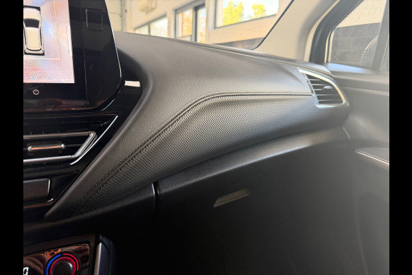 Suzuki S-Cross 1.4 Boosterjet Style Smart Hybrid | Pano | 360 Camera | 1/2 Leder | Stoelverwarming | NL Auto | NAP Suzuki S-Cross 1.4 Boosterjet Style Smart Hybrid | Pano | 360 Camera | 1/2 Leder | Stoelverwarming | NL Auto | NAP