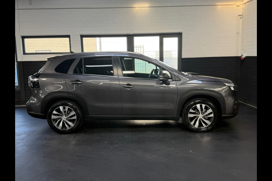 Suzuki S-Cross 1.4 Boosterjet Style Smart Hybrid | Pano | 360 Camera | 1/2 Leder | Stoelverwarming | NL Auto | NAP Suzuki S-Cross 1.4 Boosterjet Style Smart Hybrid | Pano | 360 Camera | 1/2 Leder | Stoelverwarming | NL Auto | NAP