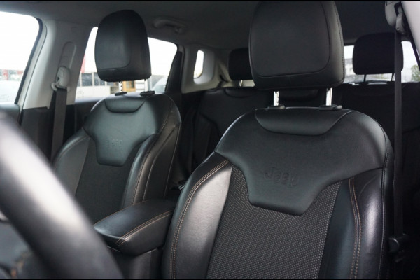 Jeep Compass 170PK 4x4 AUTOMAAT BEATS AUDIO | WINTERPACK | TREKHAAK | LUXE! Jeep Compass 170PK 4x4 AUTOMAAT BEATS AUDIO | WINTERPACK | TREKHAAK | LUXE!