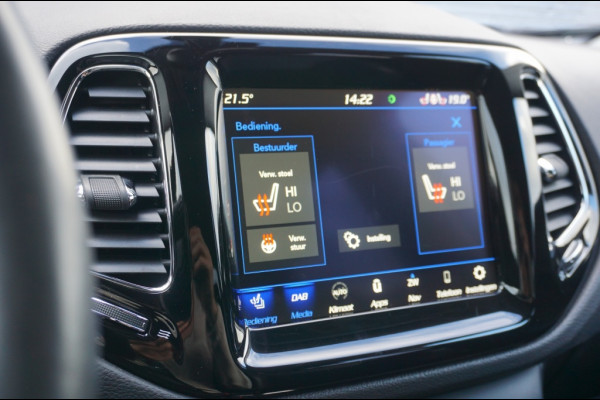 Jeep Compass 170PK 4x4 AUTOMAAT BEATS AUDIO | WINTERPACK | TREKHAAK | LUXE! Jeep Compass 170PK 4x4 AUTOMAAT BEATS AUDIO | WINTERPACK | TREKHAAK | LUXE!