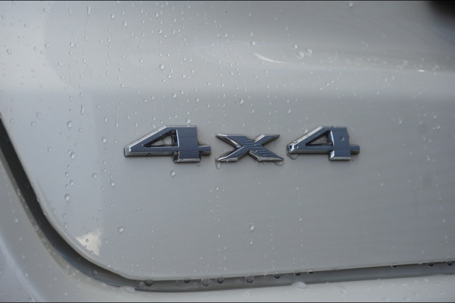 Jeep Compass 170PK 4x4 AUTOMAAT BEATS AUDIO | WINTERPACK | TREKHAAK | LUXE! Jeep Compass 170PK 4x4 AUTOMAAT BEATS AUDIO | WINTERPACK | TREKHAAK | LUXE!