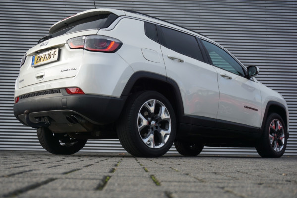 Jeep Compass 170PK 4x4 AUTOMAAT BEATS AUDIO | WINTERPACK | TREKHAAK | LUXE! Jeep Compass 170PK 4x4 AUTOMAAT BEATS AUDIO | WINTERPACK | TREKHAAK | LUXE!