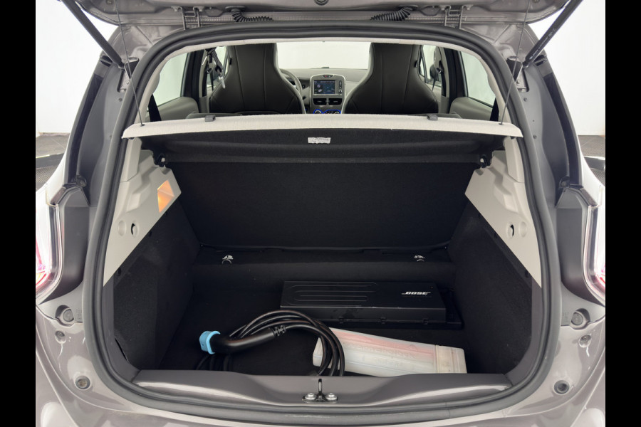 Renault ZOE (inclusive-battery) Q90 Bose Quickcharge 41 kWh Edition One {SOH-92%} LUXURY-LEATHER | FULL-LED | DIGI-COCKPIT | HEATED-COMFORTSEATS | BOSE-PREMIUM-AUDIO | CAMERA | R-LINK | PDC | PRIVACY-GLASS |  17"ALU* Renault ZOE (inclusive-battery) Q90 Bose Quickcharge 41 kWh Edition One {SOH-92%} LUXURY-LEATHER | FULL-LED | DIGI-COCKPIT | HEATED-COMFORTSEATS | BOSE-PREMIUM-AUDIO | CAMERA | R-LINK | PDC | PRIVACY-GLASS |  17"ALU*