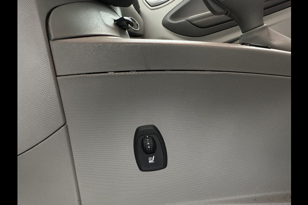 Renault ZOE (inclusive-battery) Q90 Bose Quickcharge 41 kWh Edition One {SOH-92%} LUXURY-LEATHER | FULL-LED | DIGI-COCKPIT | HEATED-COMFORTSEATS | BOSE-PREMIUM-AUDIO | CAMERA | R-LINK | PDC | PRIVACY-GLASS |  17"ALU* Renault ZOE (inclusive-battery) Q90 Bose Quickcharge 41 kWh Edition One {SOH-92%} LUXURY-LEATHER | FULL-LED | DIGI-COCKPIT | HEATED-COMFORTSEATS | BOSE-PREMIUM-AUDIO | CAMERA | R-LINK | PDC | PRIVACY-GLASS |  17"ALU*