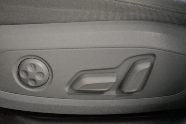 Audi A4 Avant 35 TFSI 2.0 150PK PRO LINE NAVI/CAMERA/LED Audi A4 Avant 35 TFSI 2.0 150PK PRO LINE NAVI/CAMERA/LED