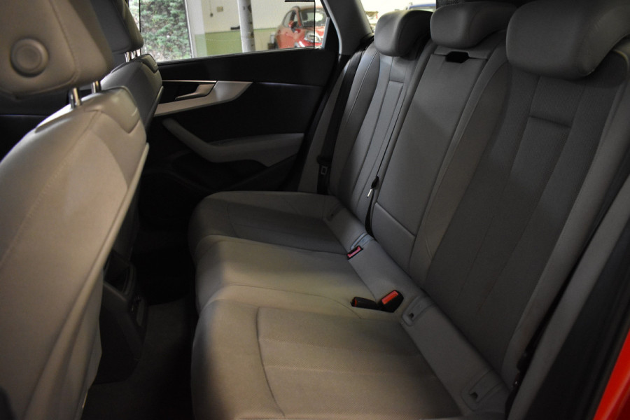 Audi A4 Avant 35 TFSI 2.0 150PK PRO LINE NAVI/CAMERA/LED Audi A4 Avant 35 TFSI 2.0 150PK PRO LINE NAVI/CAMERA/LED