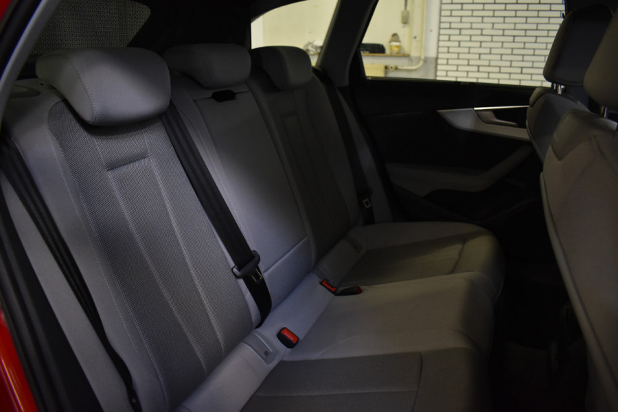 Audi A4 Avant 35 TFSI 2.0 150PK PRO LINE NAVI/CAMERA/LED Audi A4 Avant 35 TFSI 2.0 150PK PRO LINE NAVI/CAMERA/LED