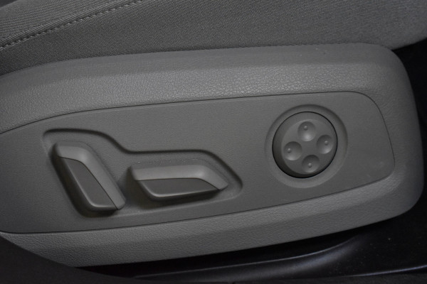 Audi A4 Avant 35 TFSI 2.0 150PK PRO LINE NAVI/CAMERA/LED Audi A4 Avant 35 TFSI 2.0 150PK PRO LINE NAVI/CAMERA/LED