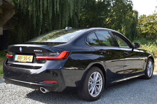 BMW 3-serie 320e 204PK PHEV BUSINESS SPORT LEDER/CARPLAY/NIEUW-TYPE BMW 3-serie 320e 204PK PHEV BUSINESS SPORT LEDER/CARPLAY/NIEUW-TYPE