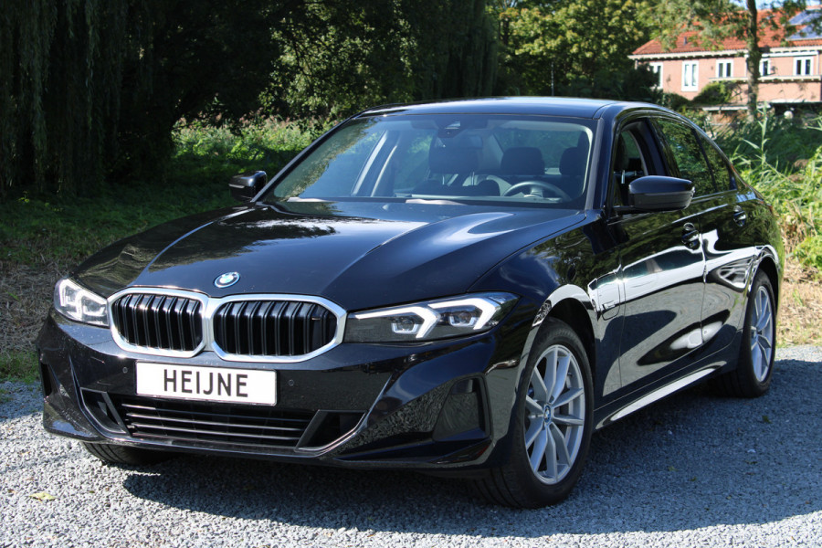 BMW 3-serie 320e 204PK PHEV BUSINESS SPORT LEDER/CARPLAY/NIEUW-TYPE BMW 3-serie 320e 204PK PHEV BUSINESS SPORT LEDER/CARPLAY/NIEUW-TYPE