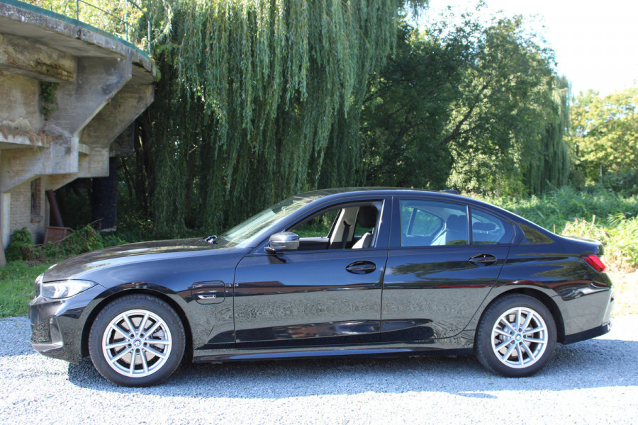 BMW 3-serie 320e 204PK PHEV BUSINESS SPORT LEDER/CARPLAY/NIEUW-TYPE BMW 3-serie 320e 204PK PHEV BUSINESS SPORT LEDER/CARPLAY/NIEUW-TYPE