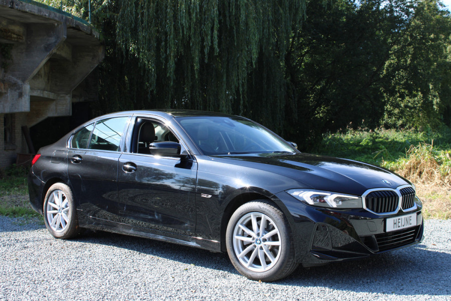 BMW 3-serie 320e 204PK PHEV BUSINESS SPORT LEDER/CARPLAY/NIEUW-TYPE BMW 3-serie 320e 204PK PHEV BUSINESS SPORT LEDER/CARPLAY/NIEUW-TYPE