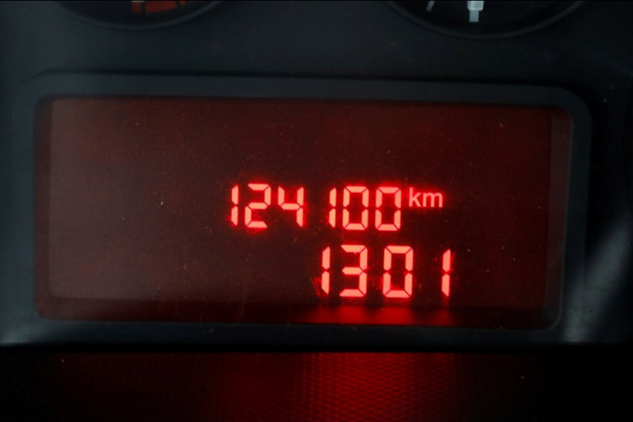 Iveco Daily 35C15 3.0 150pk L4H2 Dubbel Lucht Airco/Trekhaak 3500kg 03-2019 Iveco Daily 35C15 3.0 150pk L4H2 Dubbel Lucht Airco/Trekhaak 3500kg 03-2019