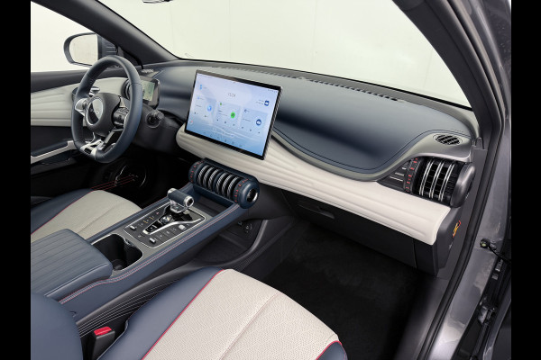 BYD ATTO 3 ACCU 60kWh Design Pano-dak Leer+Elektr.Verst. Warmtepomp Adaptieve Cruise 360°Camera Apple Carplay Android Auto Elektr.Achterklep Des Verkeersbord detectie WiFi DAB Led Rijstrooksensor Keyless Smartphone Entry Fabrieksgarantie tot 14-12-2030/150.000km Garantie op de LFP Accu tot 14-12-2030/200.000km €44.000,- Nieuw!