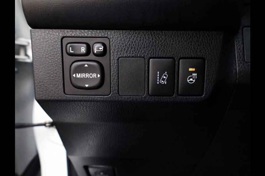 Toyota RAV4 2.5 Hybrid AWD Executive | 360 Camera | Leder | Adaptive Cruise Toyota RAV4 2.5 Hybrid AWD Executive | 360 Camera | Leder | Adaptive Cruise