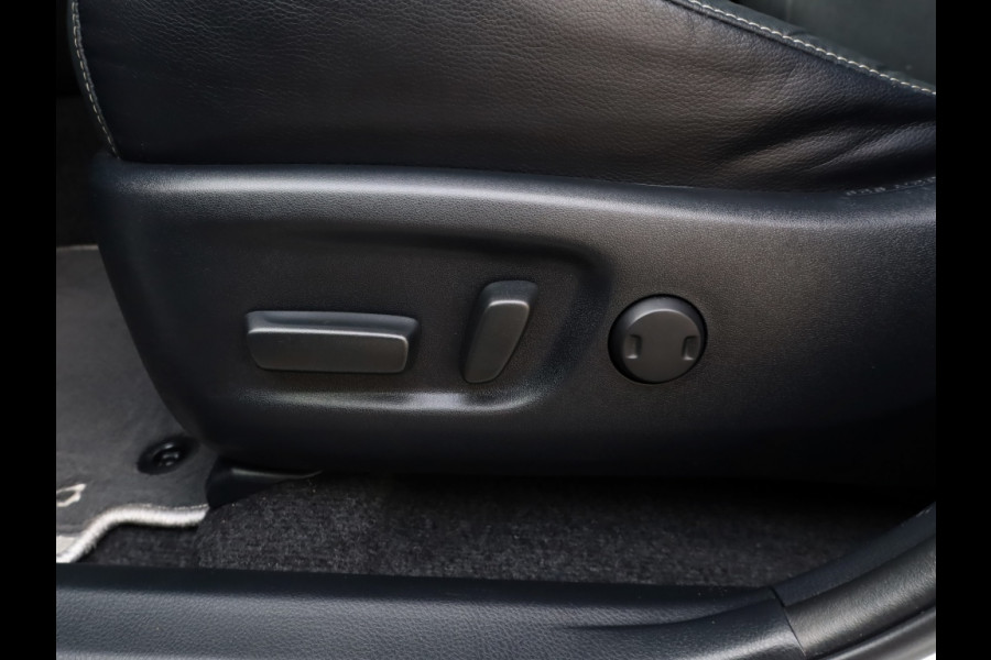 Toyota RAV4 2.5 Hybrid AWD Executive | 360 Camera | Leder | Adaptive Cruise Toyota RAV4 2.5 Hybrid AWD Executive | 360 Camera | Leder | Adaptive Cruise