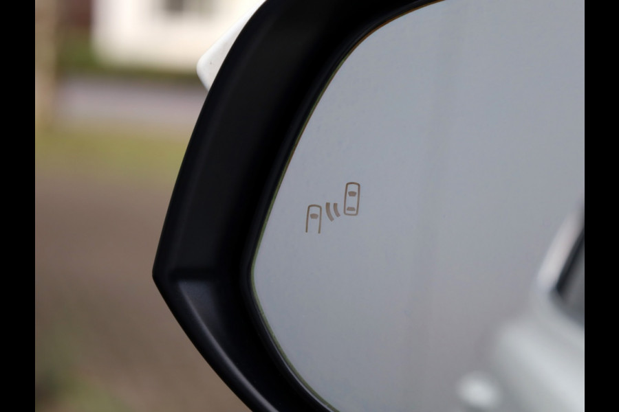 Toyota RAV4 2.5 Hybrid AWD Executive | 360 Camera | Leder | Adaptive Cruise Toyota RAV4 2.5 Hybrid AWD Executive | 360 Camera | Leder | Adaptive Cruise