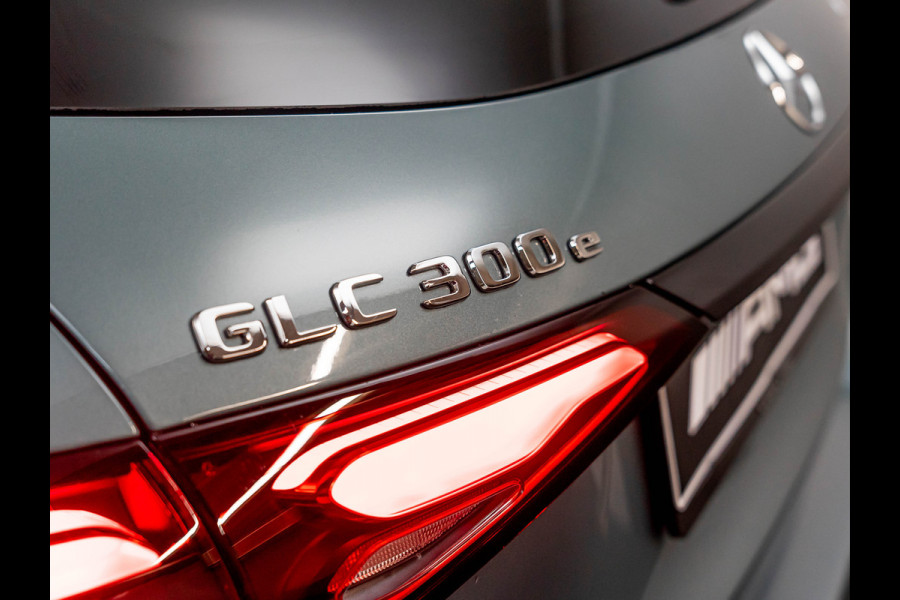 Mercedes-Benz GLC GLC 300e 4MATIC AMG Line | 2025 | NIGHT | Trekhaak