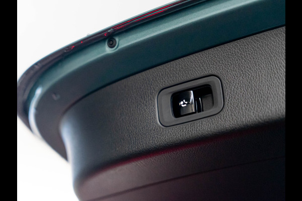 Mercedes-Benz GLC GLC 300e 4MATIC AMG Line | 2025 | NIGHT | Trekhaak