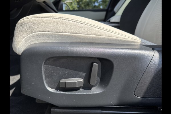 Land Rover Range Rover Velar 2.0 250PK AWD R-DYNAMIC BLACK PACK SE LEDER/VIRTUAL/PANORAMADAK