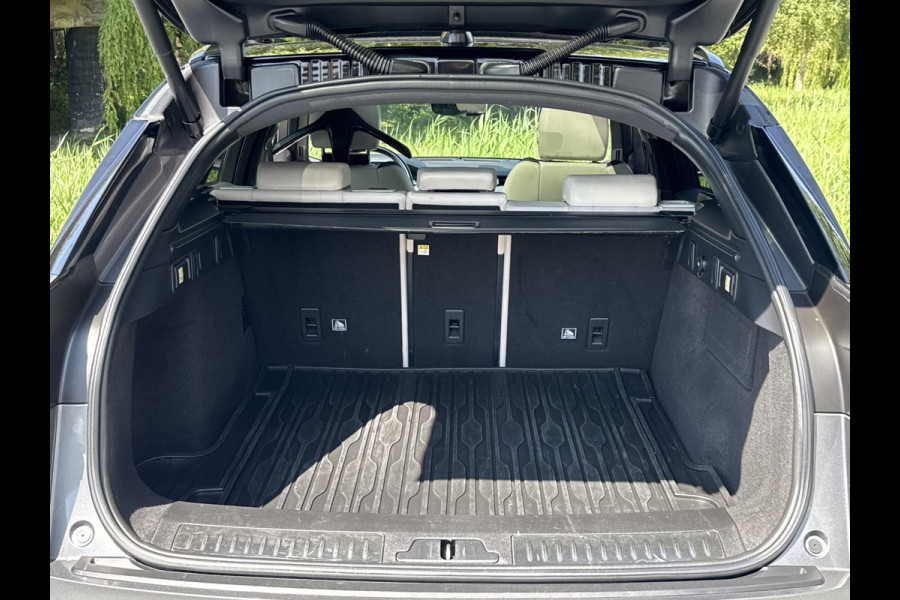 Land Rover Range Rover Velar 2.0 250PK AWD R-DYNAMIC BLACK PACK SE LEDER/VIRTUAL/PANORAMADAK
