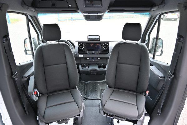 Mercedes-Benz Sprinter 319 CDI 4x4 L2H2 Pro Draaistoelen, LED, 360 Graden Camera, Navigatie
