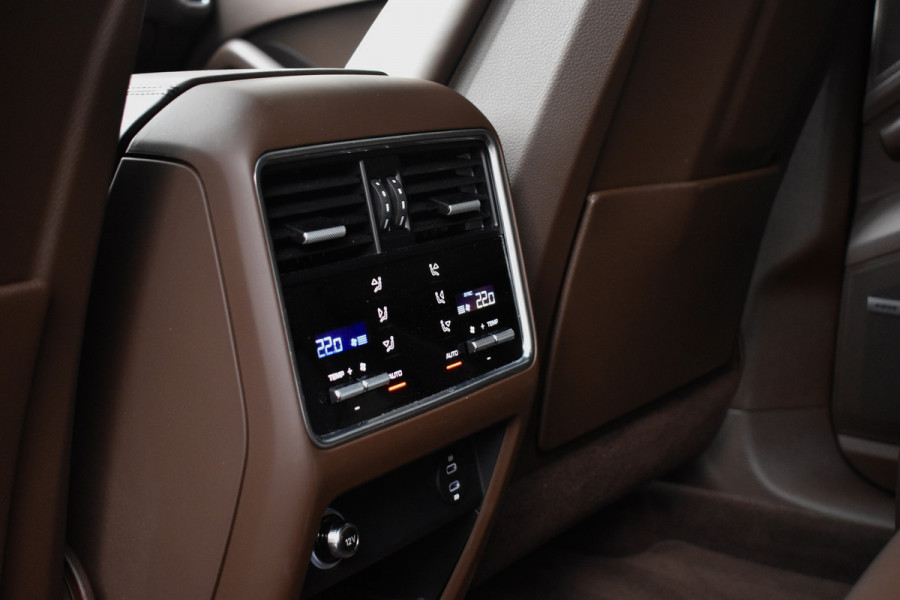 Porsche Cayenne Coupé 3.0 E-Hybrid 462pk SportDesign | Pano | 22'' Wielen | ACC | Softclose | Bose | Stoelventilatie | Head-Up | 360 Camera | Porsche Cayenne Coupé 3.0 E-Hybrid 462pk SportDesign | Pano | 22'' Wielen | ACC | Softclose | Bose | Stoelventilatie | Head-Up | 360 Camera |