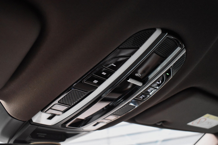 Porsche Cayenne Coupé 3.0 E-Hybrid 462pk SportDesign | Pano | 22'' Wielen | ACC | Softclose | Bose | Stoelventilatie | Head-Up | 360 Camera | Porsche Cayenne Coupé 3.0 E-Hybrid 462pk SportDesign | Pano | 22'' Wielen | ACC | Softclose | Bose | Stoelventilatie | Head-Up | 360 Camera |