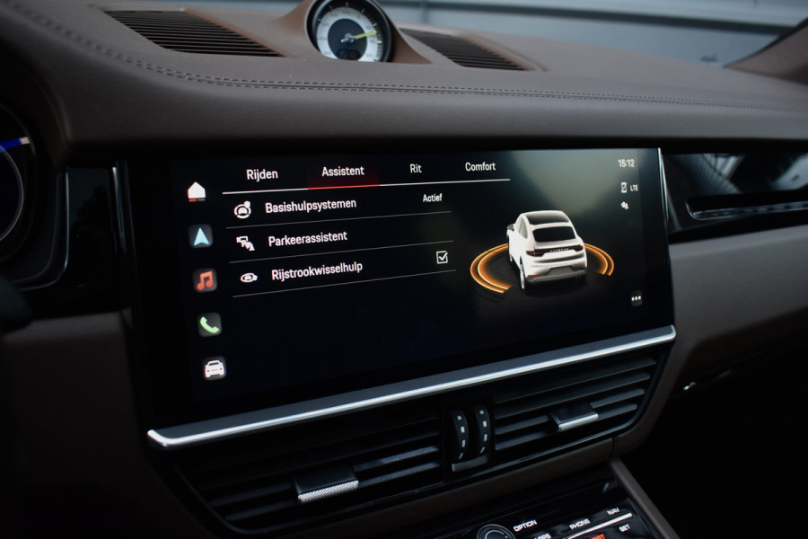 Porsche Cayenne Coupé 3.0 E-Hybrid 462pk SportDesign | Pano | 22'' Wielen | ACC | Softclose | Bose | Stoelventilatie | Head-Up | 360 Camera | Porsche Cayenne Coupé 3.0 E-Hybrid 462pk SportDesign | Pano | 22'' Wielen | ACC | Softclose | Bose | Stoelventilatie | Head-Up | 360 Camera |