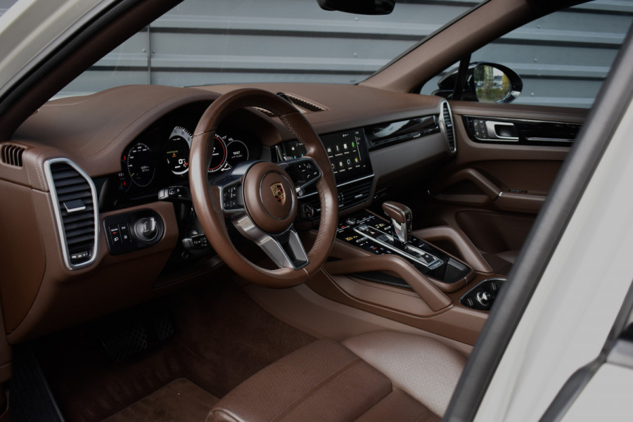 Porsche Cayenne Coupé 3.0 E-Hybrid 462pk SportDesign | Pano | 22'' Wielen | ACC | Softclose | Bose | Stoelventilatie | Head-Up | 360 Camera | Porsche Cayenne Coupé 3.0 E-Hybrid 462pk SportDesign | Pano | 22'' Wielen | ACC | Softclose | Bose | Stoelventilatie | Head-Up | 360 Camera |