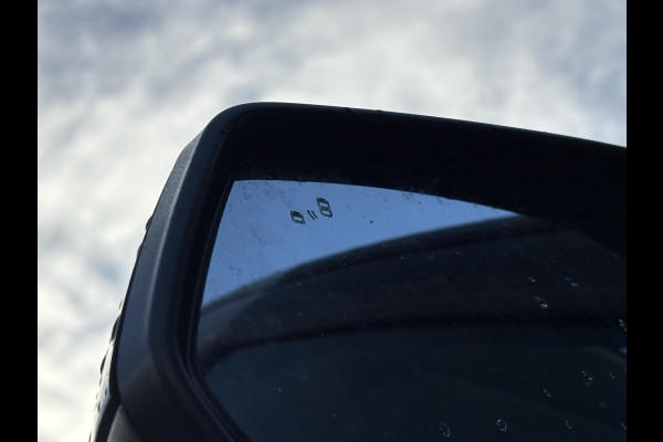 Ford E-Transit Courier Limited 44 kWh | SCI | 136pk | Ford Voorraad | Driver Assistance Pack | Laadvloerbescherming | Trekhaak | LED Laadruimteverlichting