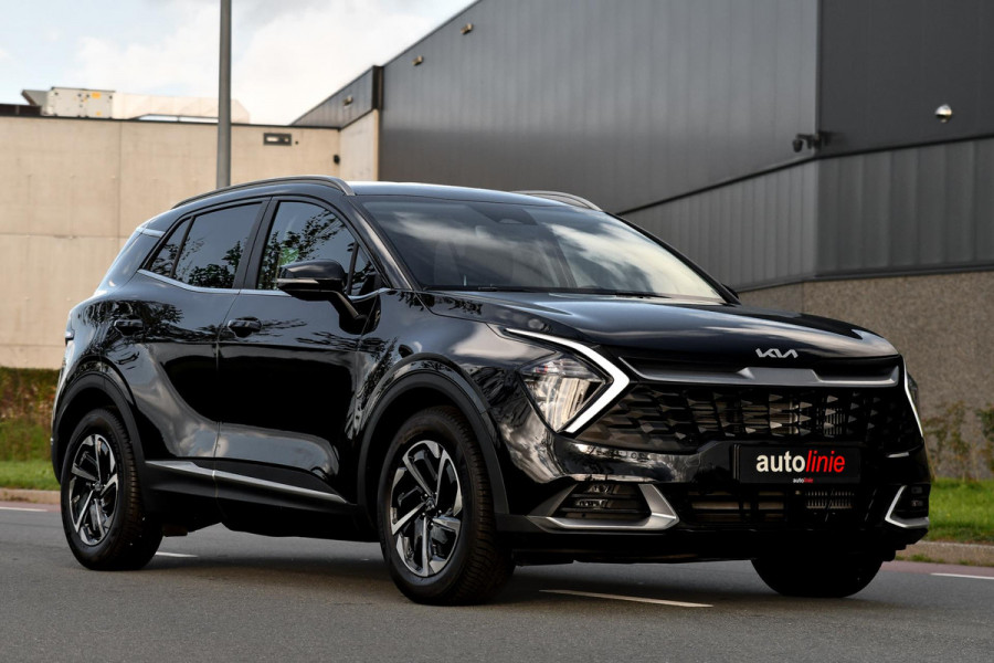 Kia Sportage 1.6 T-GDi MHEV Elec stoelen. Stuurvw, Camera, Lane assist, Stoelvw 4x, CarPlay! Kia Sportage 1.6 T-GDi MHEV Elec stoelen. Stuurvw, Camera, Lane assist, Stoelvw 4x, CarPlay!