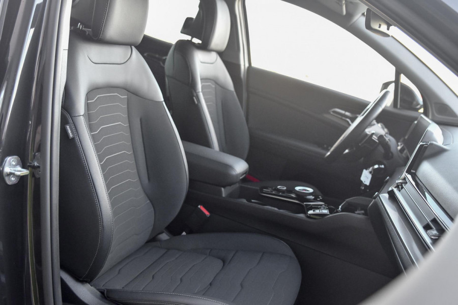 Kia Sportage 1.6 T-GDi MHEV Elec stoelen. Stuurvw, Camera, Lane assist, Stoelvw 4x, CarPlay! Kia Sportage 1.6 T-GDi MHEV Elec stoelen. Stuurvw, Camera, Lane assist, Stoelvw 4x, CarPlay!