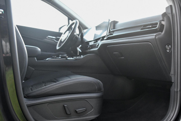 Kia Sportage 1.6 T-GDi MHEV Elec stoelen. Stuurvw, Camera, Lane assist, Stoelvw 4x, CarPlay! Kia Sportage 1.6 T-GDi MHEV Elec stoelen. Stuurvw, Camera, Lane assist, Stoelvw 4x, CarPlay!