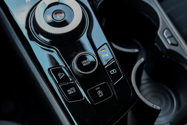 Kia Sportage 1.6 T-GDi MHEV Elec stoelen. Stuurvw, Camera, Lane assist, Stoelvw 4x, CarPlay! Kia Sportage 1.6 T-GDi MHEV Elec stoelen. Stuurvw, Camera, Lane assist, Stoelvw 4x, CarPlay!