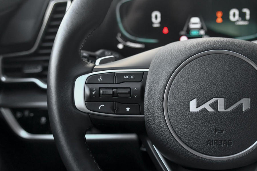 Kia Sportage 1.6 T-GDi MHEV Elec stoelen. Stuurvw, Camera, Lane assist, Stoelvw 4x, CarPlay! Kia Sportage 1.6 T-GDi MHEV Elec stoelen. Stuurvw, Camera, Lane assist, Stoelvw 4x, CarPlay!