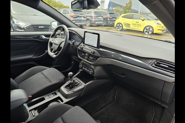 Ford FOCUS Wagon 1.5 EcoBoost ST-line Business 150 pk | Full led | PDC v+a | Trekhaak afneembaar | Keyless entry | Winterpack | Camera | Lane assist etc.