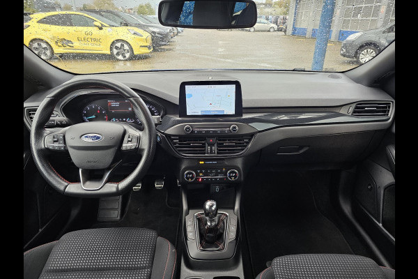 Ford FOCUS Wagon 1.5 EcoBoost ST-line Business 150 pk | Full led | PDC v+a | Trekhaak afneembaar | Keyless entry | Winterpack | Camera | Lane assist etc.