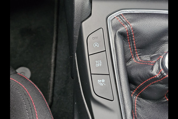 Ford FOCUS Wagon 1.5 EcoBoost ST-line Business 150 pk | Full led | PDC v+a | Trekhaak afneembaar | Keyless entry | Winterpack | Camera | Lane assist etc.