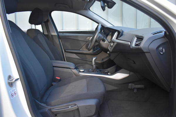 BMW 1-serie 118i Executive Edition | Navi Prof. | Carplay | Virtual Cockpit | DAB | PDC