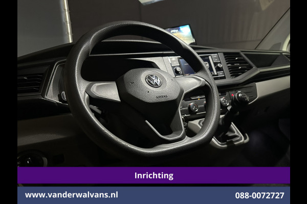 Volkswagen Transporter 2.0 TDI 150pk L2H1 Inrichting Euro6 Airco | Omvormer | Camera | 2500kg Trekhaak | Apple Carplay Android Auto, Cruisecontrol, Parkeersensoren Volkswagen Transporter 2.0 TDI 150pk L2H1 Inrichting Euro6 Airco | Omvormer | Camera | 2500kg Trekhaak | Apple Carplay Android Auto, Cruisecontrol, Parkeersensoren
