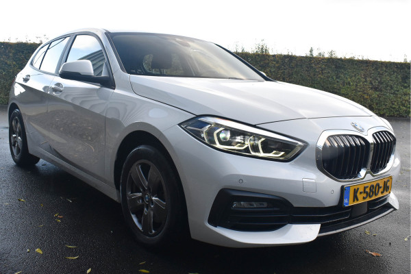 BMW 1-serie 118i Executive Edition | Navi Prof. | Carplay | Virtual Cockpit | DAB | PDC