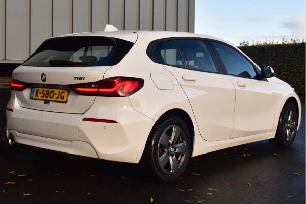 BMW 1-serie 118i Executive Edition | Navi Prof. | Carplay | Virtual Cockpit | DAB | PDC
