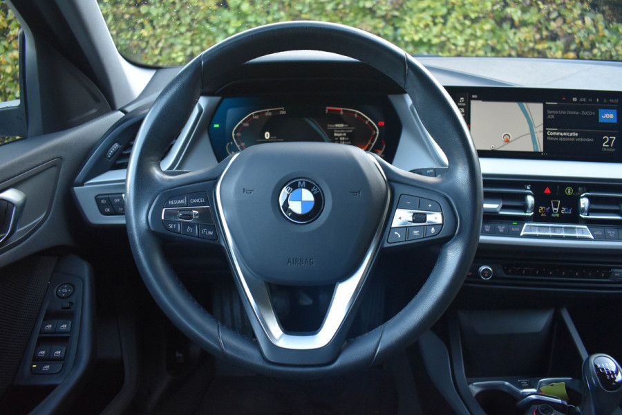 BMW 1-serie 118i Executive Edition | Navi Prof. | Carplay | Virtual Cockpit | DAB | PDC