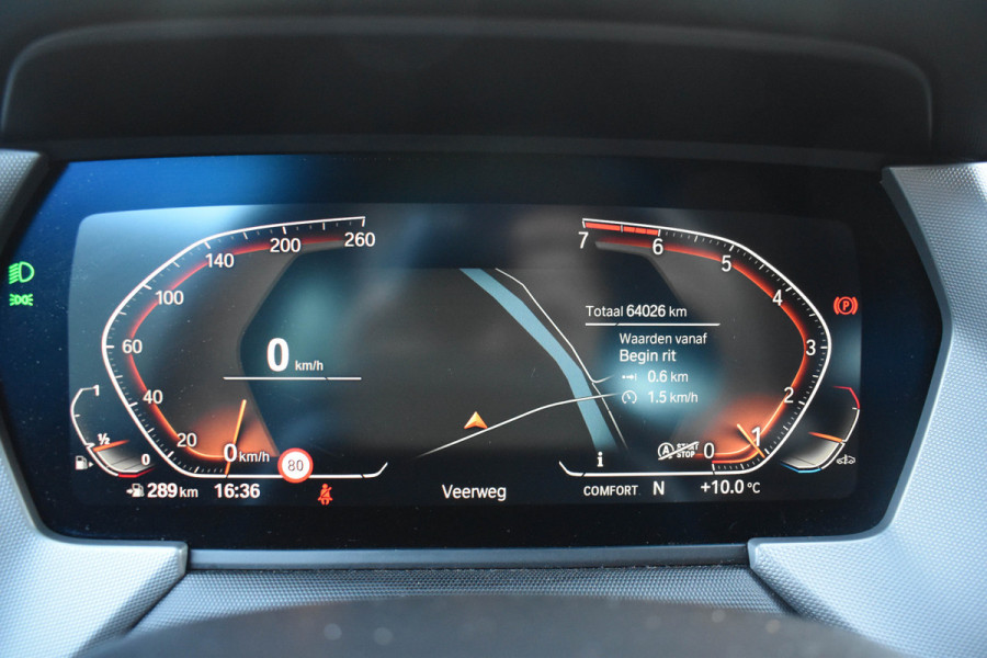 BMW 1-serie 118i Executive Edition | Navi Prof. | Carplay | Virtual Cockpit | DAB | PDC